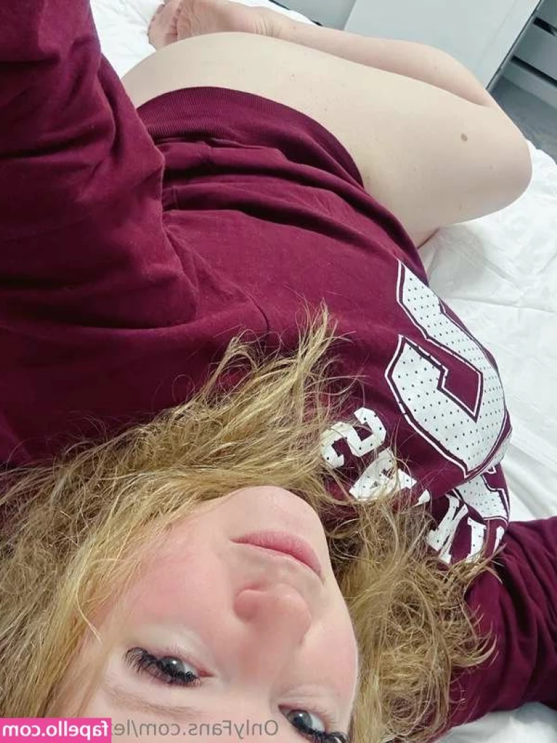 Lexi Brooks [ lexi-brooks ] - RECORDED LIVE FROM