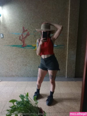 mistresss.mae [ mistresss-mae ] - Hey Luvies  Like what you see let me know  and if not tell me what
