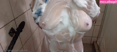 lizzy_adams [ lizzy-adams ] - help pay for my next wax and get 3 squirting videos!