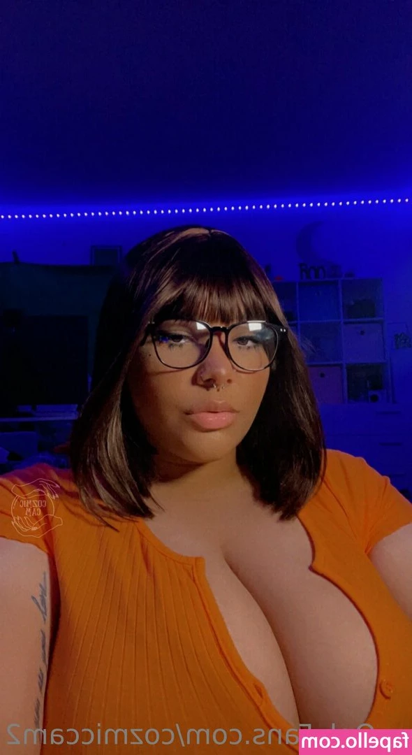 cozmiccam2 - Being fingered on the balcony Clip from video #22