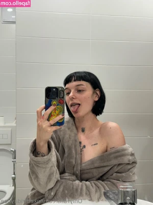 tali_tali_tali [ tali-tali-tali ] - I'll make sure you have a fun day with, so DM me babe!😏😘