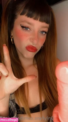 bellatrix.dominatrix [ bellatrix-dominatrix ] - Freshly showered  amp  freshly shaved