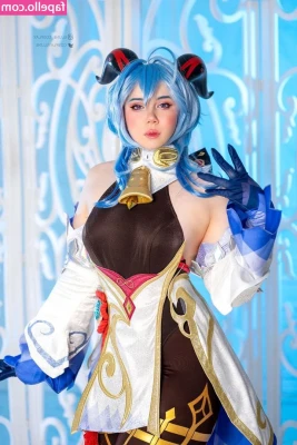 Elune Cosplay [ elune-cosplay ] - Cum and give me a treat 😈🎃