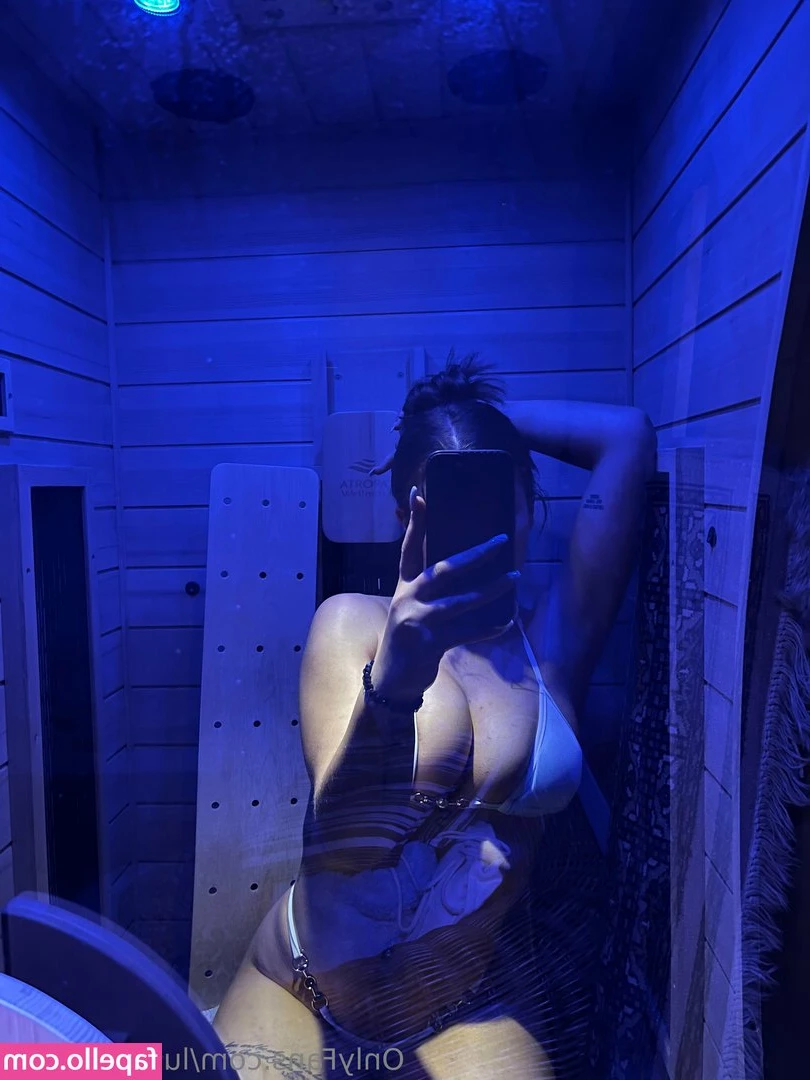 lunaasecrets - Filming new vids 2 night