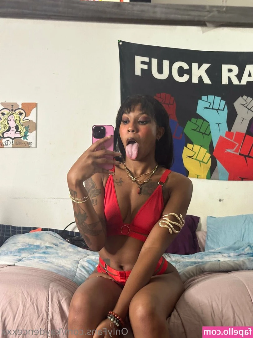 kaydencexxx - Bday month is over but the party never ends by here 😈 O mês de