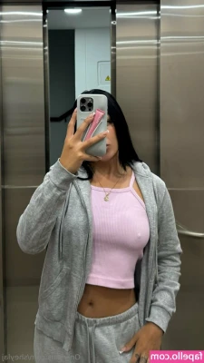 sheylaj - Just showing off my breeding position, Please use me 🥺🤍   Will