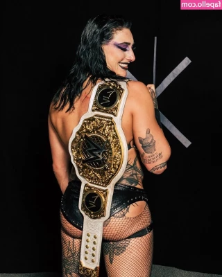 Rhea Ripley [ rhea-ripley ] - Morning handsome..Did you dream about me?