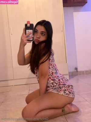 babyyysophie - DM me and entertain me 😘