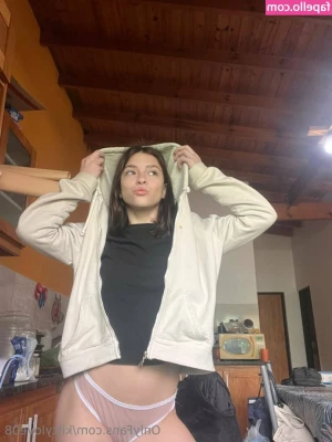 kittylove08 - Fuck, marry, or creampie? Or all 3? 😉💕