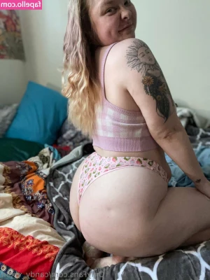 candy_vix3n [ candy-vix3n-1 ] - Horny inside my hotel room today. What to do. Or who I should say,