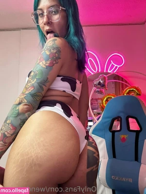 wendybunny - What ever wakes you up in the morning x