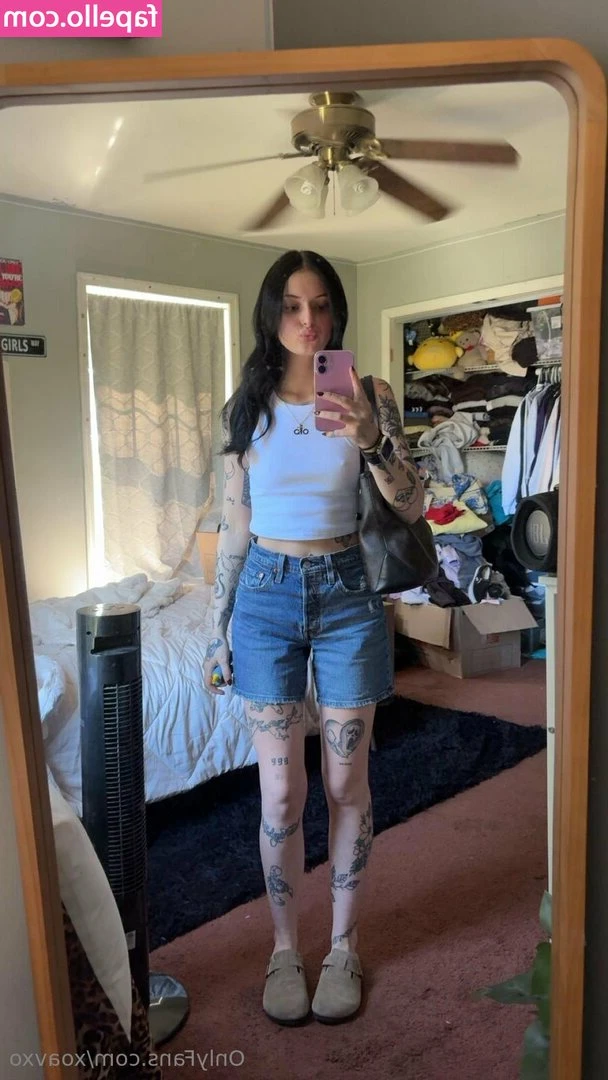 xoavxo - Babe 🥰 want to play a naughty game with me today? Check you DM