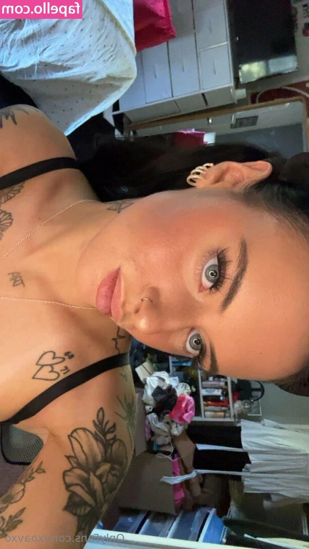 xoavxo - Look at those titties go 😍😍