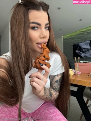xxvictoria_xx [ xxvictoria-xx ] - Ahegao + spit puppy 😆