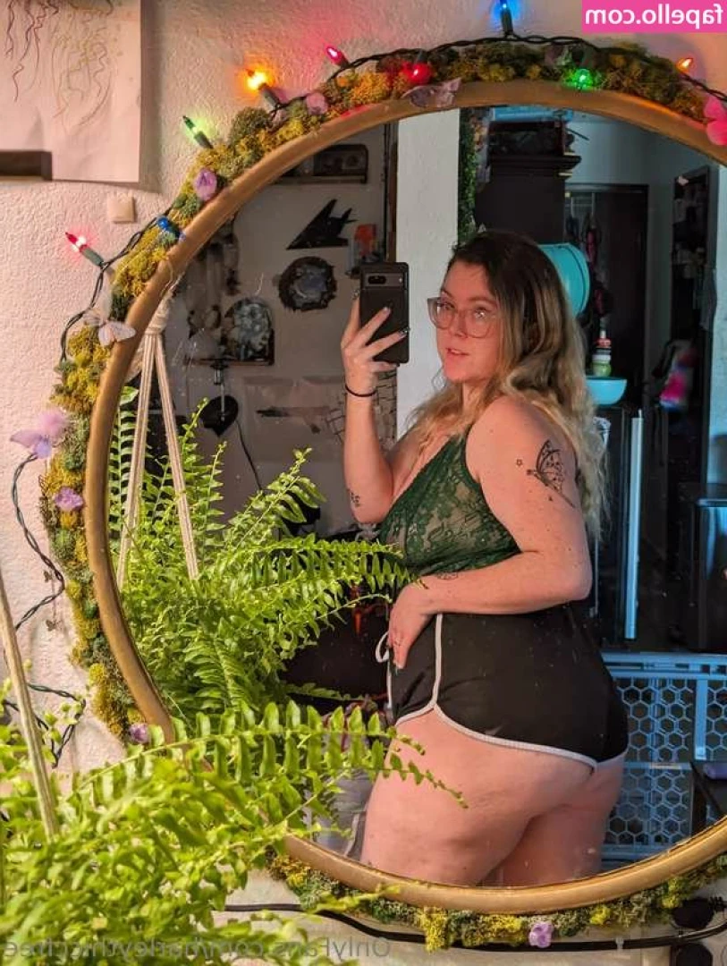 HarleyThicc - Private Facebook account just for OnlyFans!