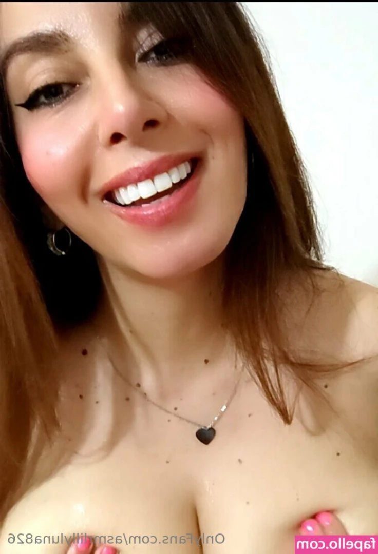 asmrlillyluna826 - Making myself ready for a lot of fluffy Fun! Want to join? :D Give it