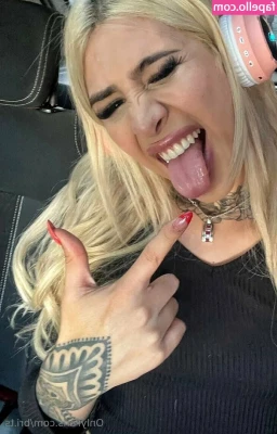 bri.ts [ bri-ts ] - onlyfranx0 i love my bodyy