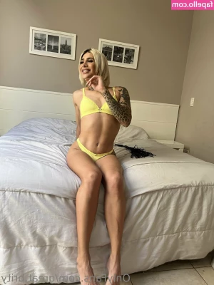 bri.ts [ bri-ts ] - Red hot 4 u ❤️‍🔥💋  Love this bts from a full day is