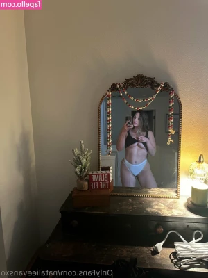 natalieevansxo - You enjoying your night?