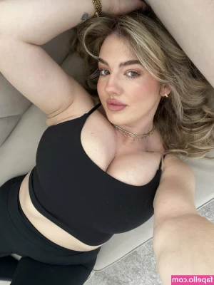 Lauren Edge [ lauren-edge-1 ] - Hahaha. The videos that TikTok won’t post. 😜