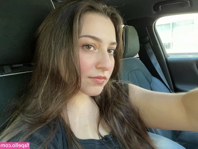 Girth Brooks [ girth-brooks-1 ] - Follow My besties  katelynreesse She personally respond to all