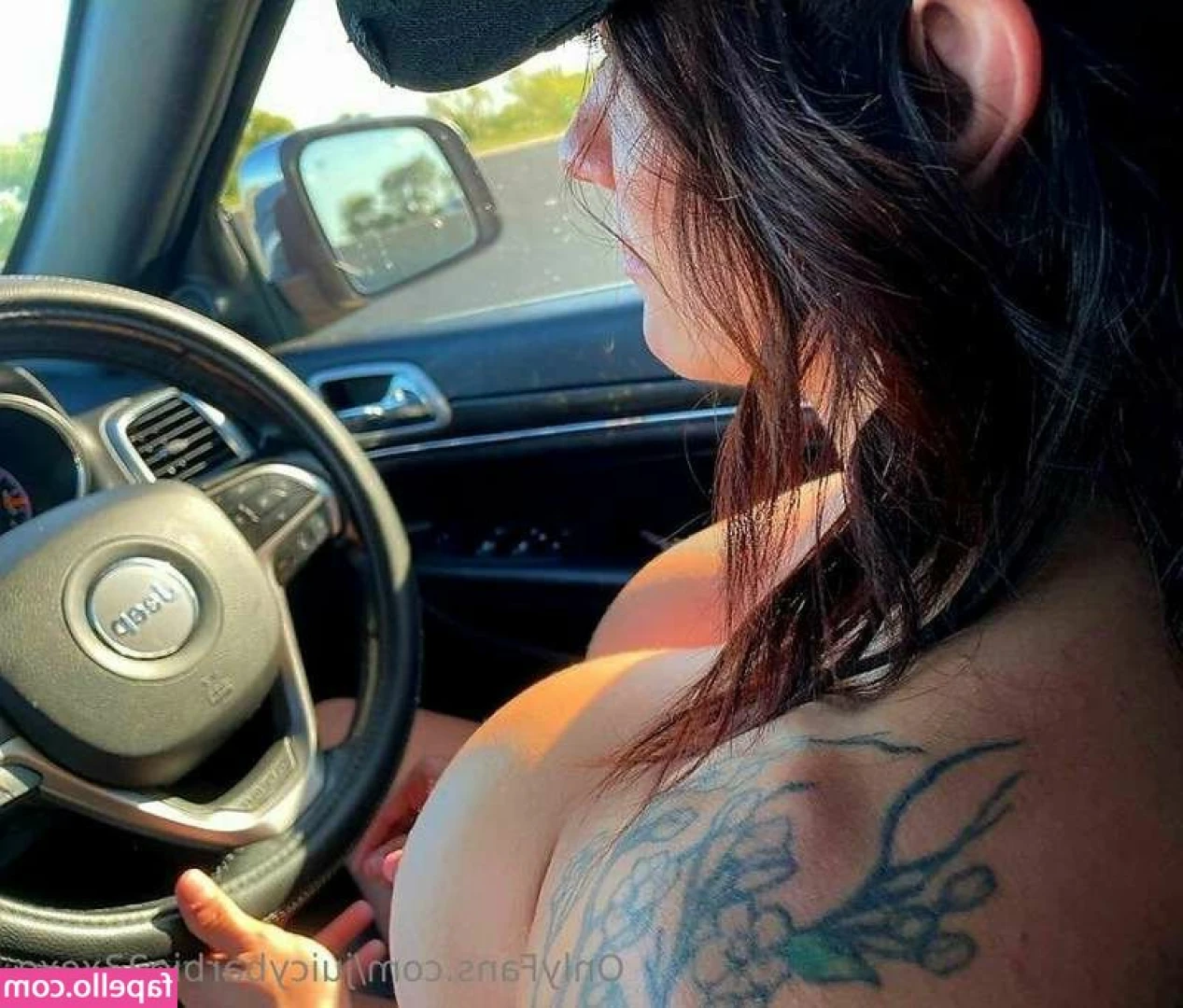 Britt Charlene [ britt-charlene ] - Have I been on your mind lately? Why not shoot me a DM? 😉