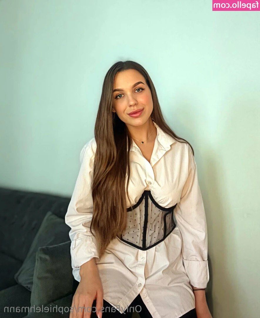 sophielehmann - Have I mentioned that I become a porn addict when I’m pregnant?