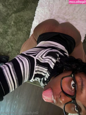 h4rdcandi - I hope I make your cock hard 🥵