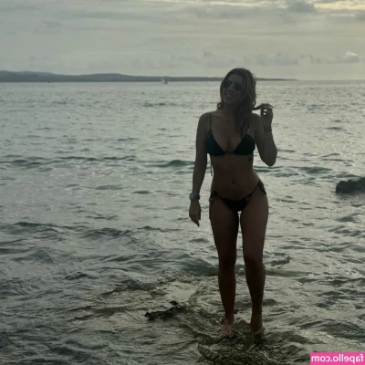 Paloma Tocci [ paloma-tocci ] - $end tip$ if you see the nip slip!