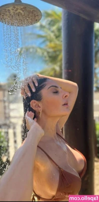 Paloma Tocci [ paloma-tocci ] - Hope everyone has a fun Thanksgiving! Take some time to jerk off to