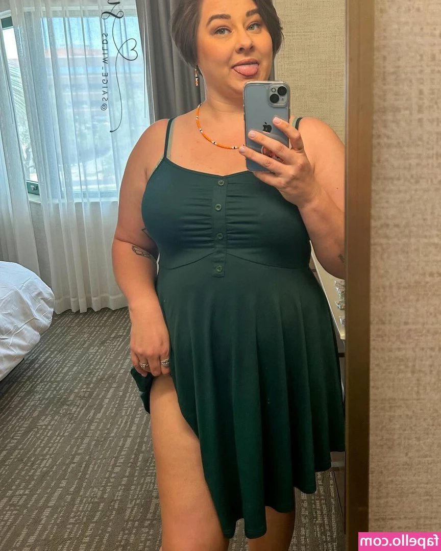 Saige Wilds Video Store [ saige-wilds-video-store ] - I got a surprise inside this cutie outfit 🤭