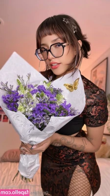 daisy_joy [ daisy-joy ] - would your gf get jealous if i sat on your face and made you lick me?