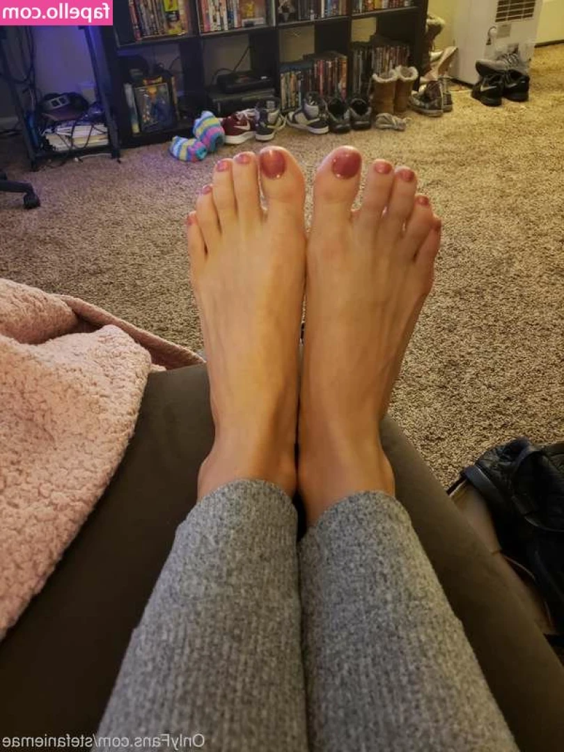Stefanie Mae [ stefanie-mae ] - goodnight 💤 I bet that you wish I was holding your cock &