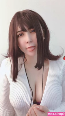 uyuy2907 - Facial treatment and boobs 😝