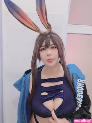 uyuy2907 - Peen vs massive horsie part 1