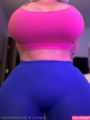 mzdanibadgirl - freshly shaved pussy 👅