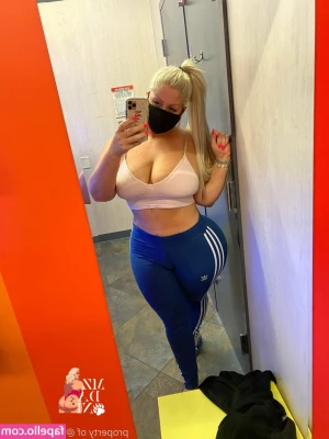 mzdanibadgirl - Vote to choose the next Full video 😈