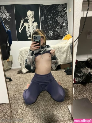 Wallfartss - EVERYONE WHO GETS THE PICS IN YOUR DM or TIPS FOR IT HERE WILL GET A