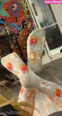 Wallfartss - Sandal fetish anyone?