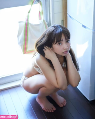 Arisa Komiya [ arisa-komiya ] - Guess who's naughty 🤤