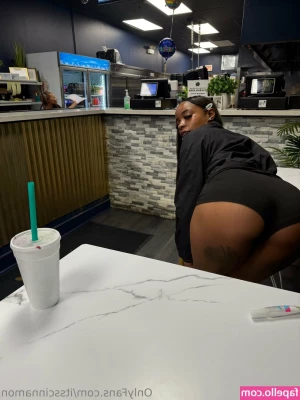 Itsscinnamon - Looks like I missed a few armpit hairs too bad for you  because that
