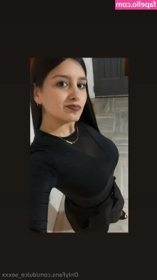 dulce_sexxx [ dulce-sexxx ] - Secret werk bathroom selfies!!🤫💚🙊
