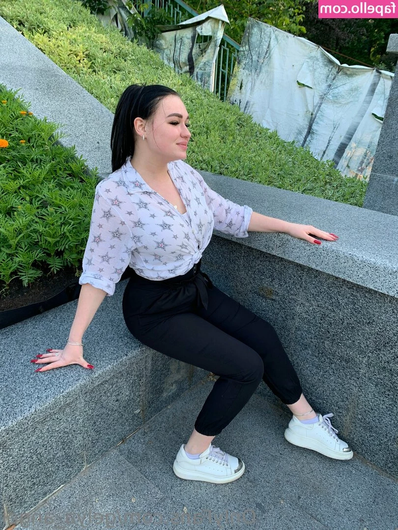 gelya_angel [ gelya-angel ] - Did you check your DMs 😘