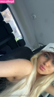 marleybabe18 - Enjoying some movement play   stretching  amp  exercise at home today