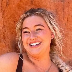 Carys whittaker / busybeecarys