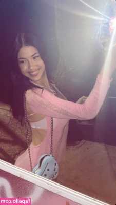 annapepe - tongue fuck this asshole  want to see me spread my cheeks