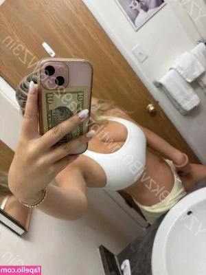 Jacklyn Roper [ jacklyn-roper-4 ] - I caught you watching me shower! You're kinda pervy and I like it so