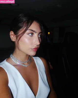 Toni Cornell [ toni-cornell ] - Hey baby I m a naughty and horny babe    Who wants to fulfill all