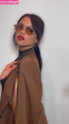 Jenna Ortega [ jenna-ortega-1 ] - my landing strip is perfect for cum 🥰