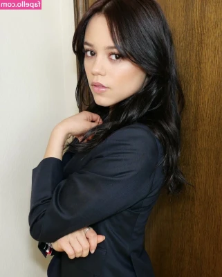 Jenna Ortega [ jenna-ortega-1 ] - Currently looking for someone new to film with👀 replying to my